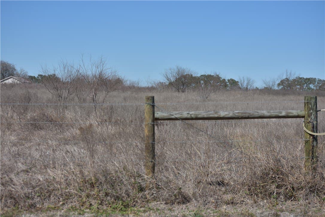 10.1 acres in Refugio County - photo 4