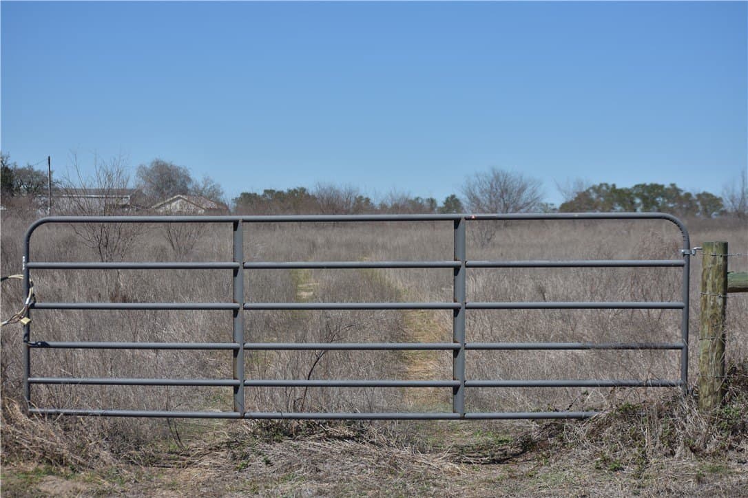 10.1 acres in Refugio County - photo 3