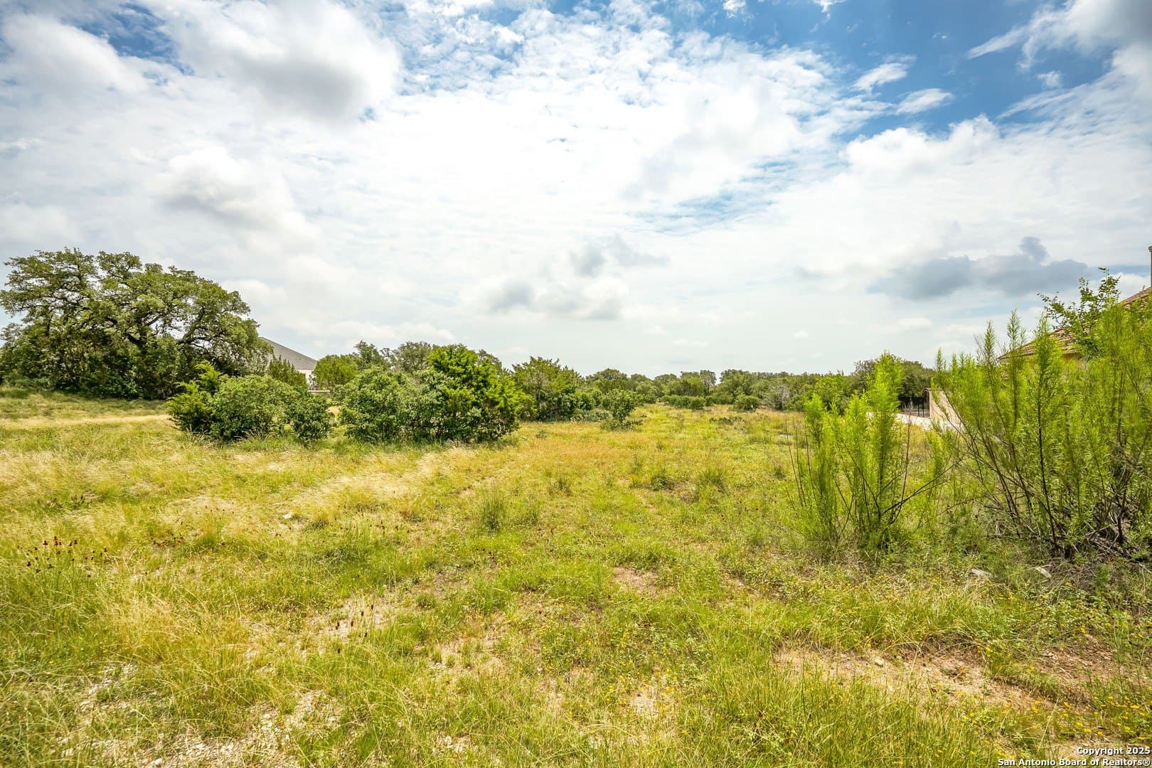 2 acres in Comal County - photo 9