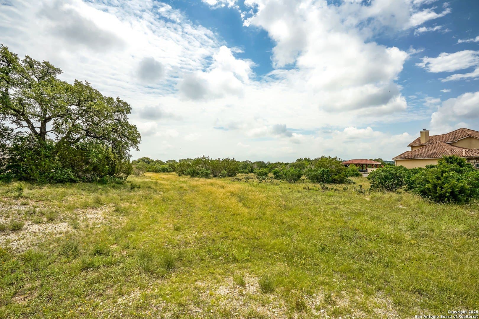 2 acres in Comal County - photo 8