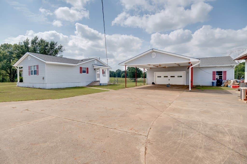 13.63 acres in ANDERSON County - photo 9