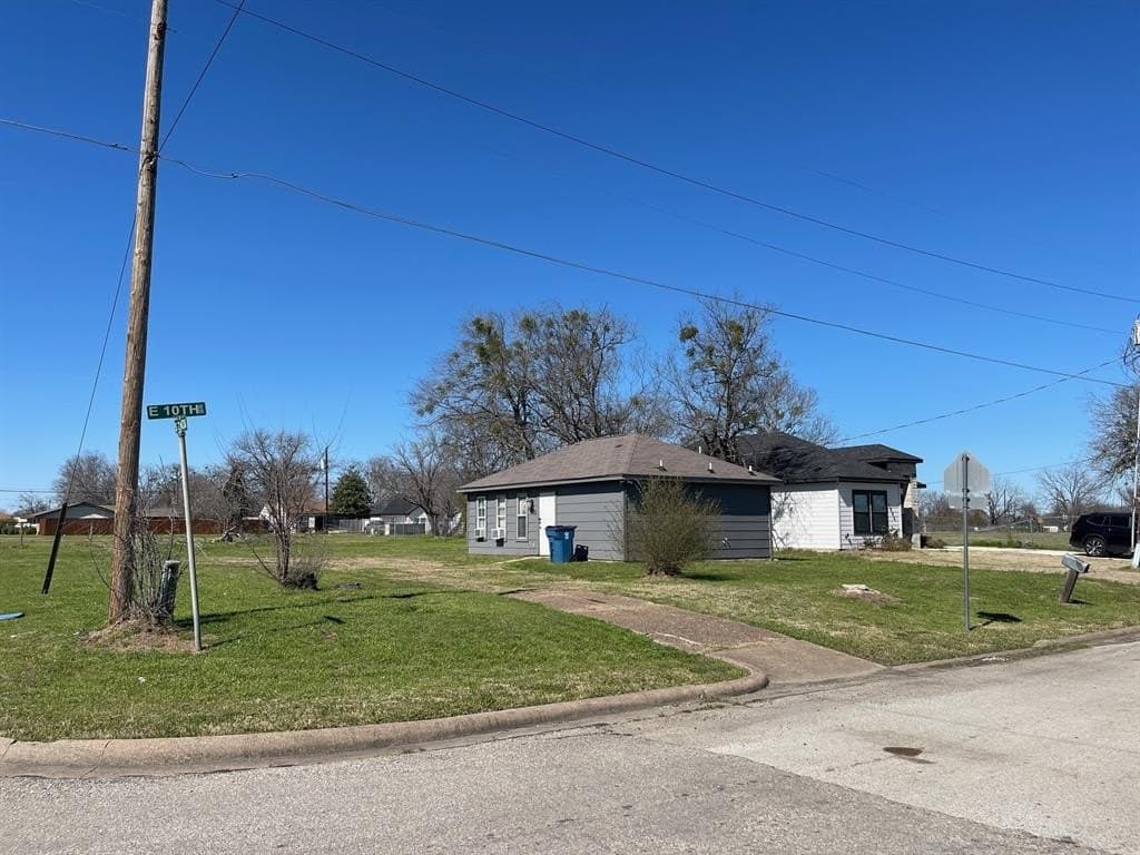0.2 acres in Navarro County - photo 2