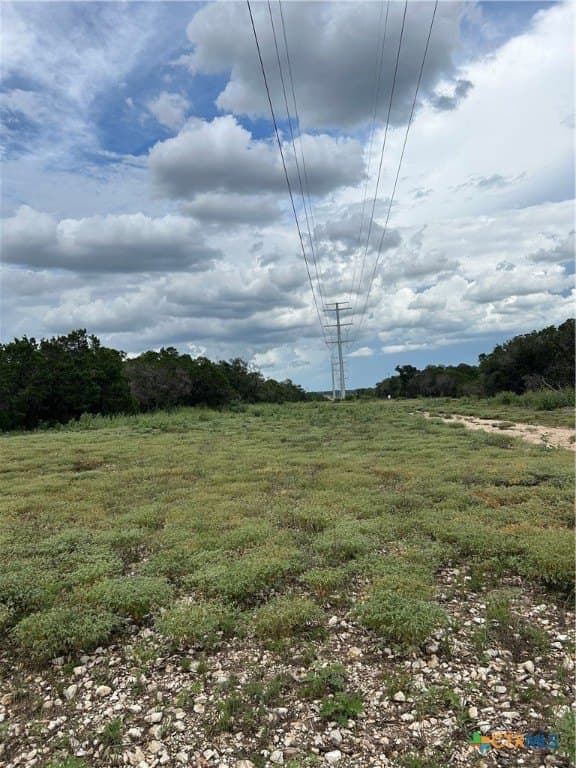 191.91 acres in Comal County - photo 6