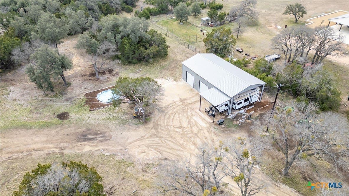 15.68 acres in Lampasas County - photo 3