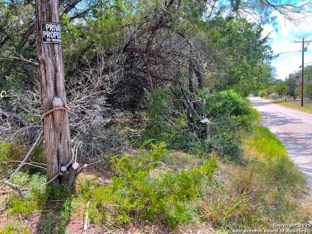0.71 acres in Bandera County - photo 11