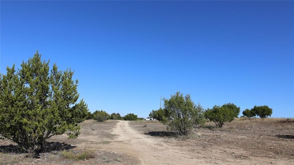 1.01 acres in Somervell County - photo 16