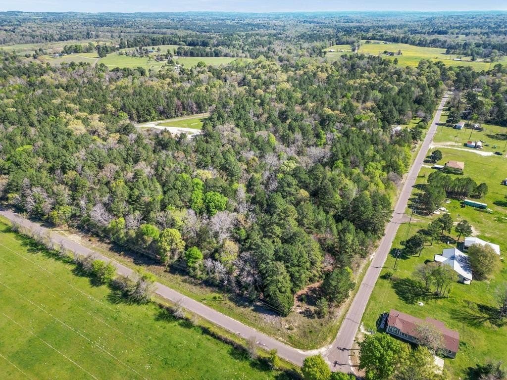 000 AN County Road 185