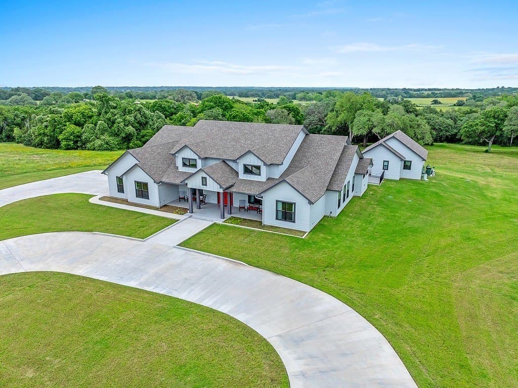14 acres in Lavaca County - photo 2