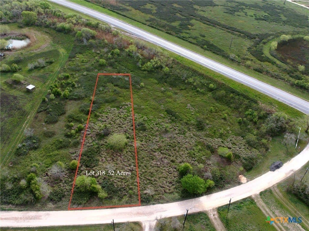 0.52 acres in Calhoun County - photo 2