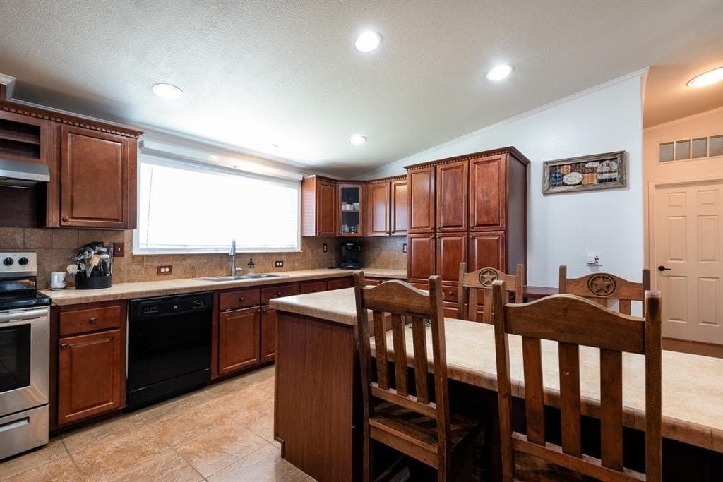 12.06 acres in Hill County - photo 12