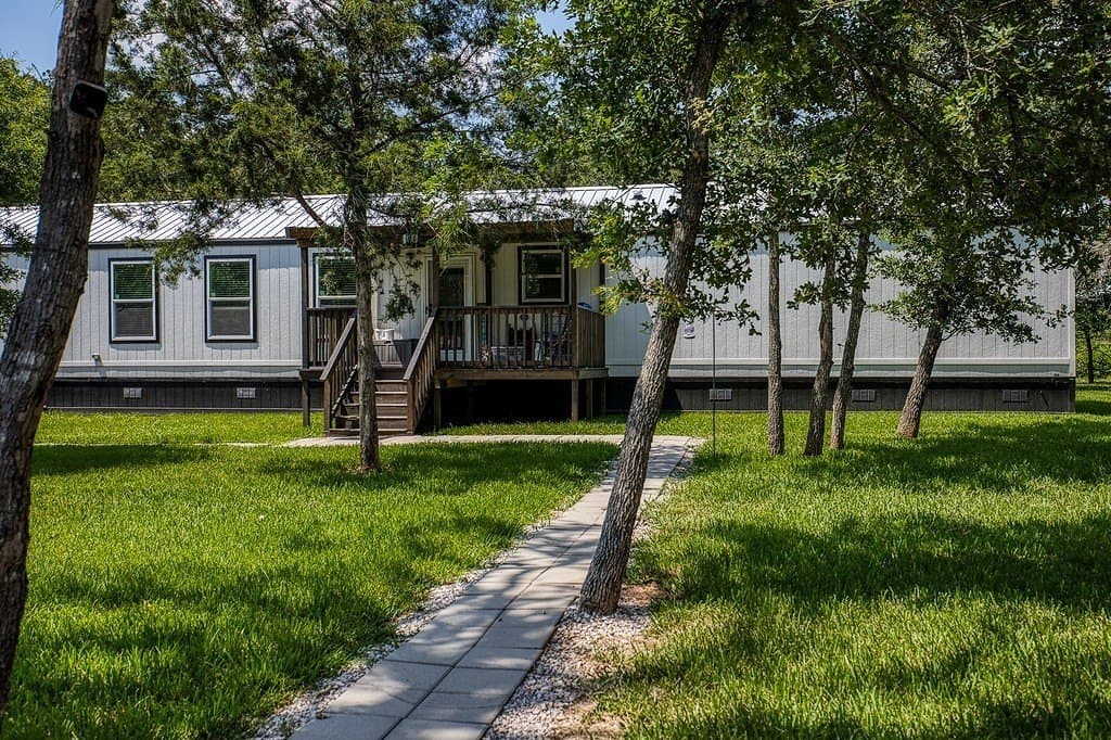 102 Hilltop Court