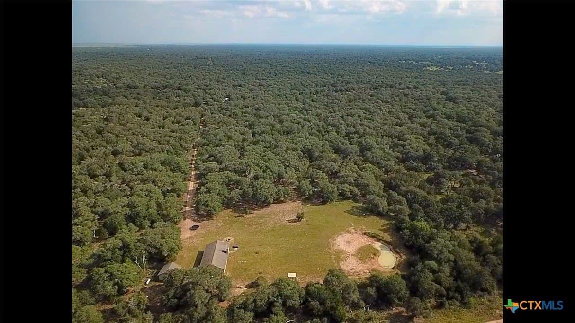 22 acres in Lavaca County - photo 2