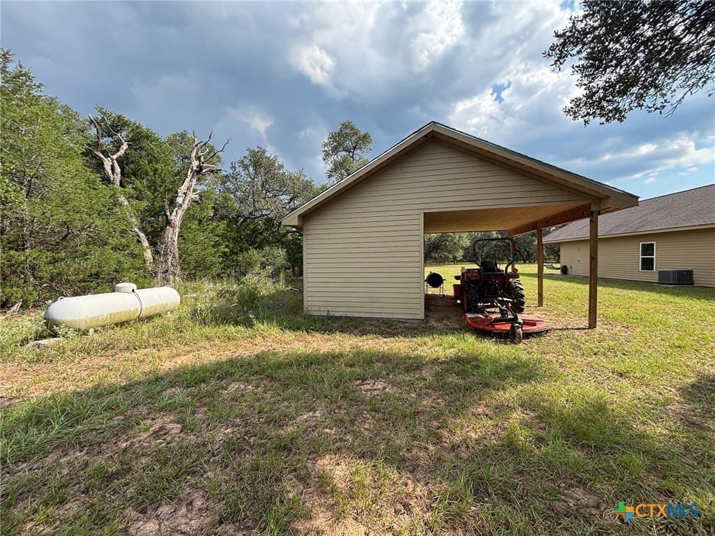 22 acres in Lavaca County - photo 27