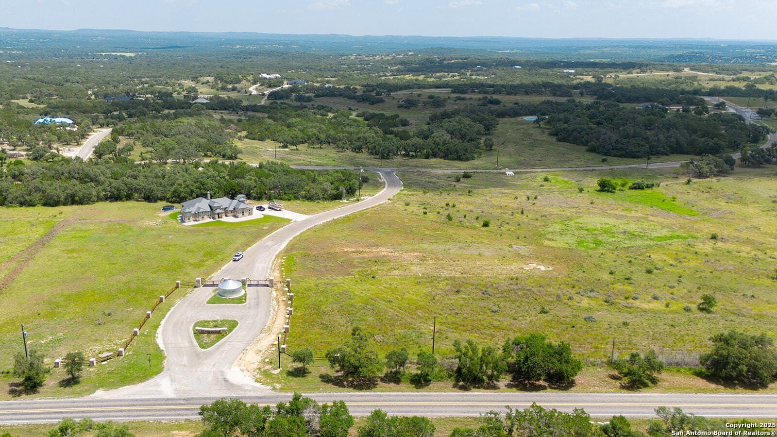 5.02 acres in Comal County - photo 3