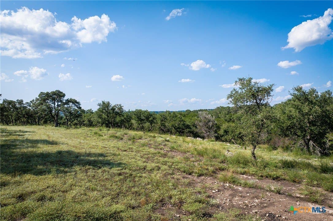 4 acres in Comal County - photo 7