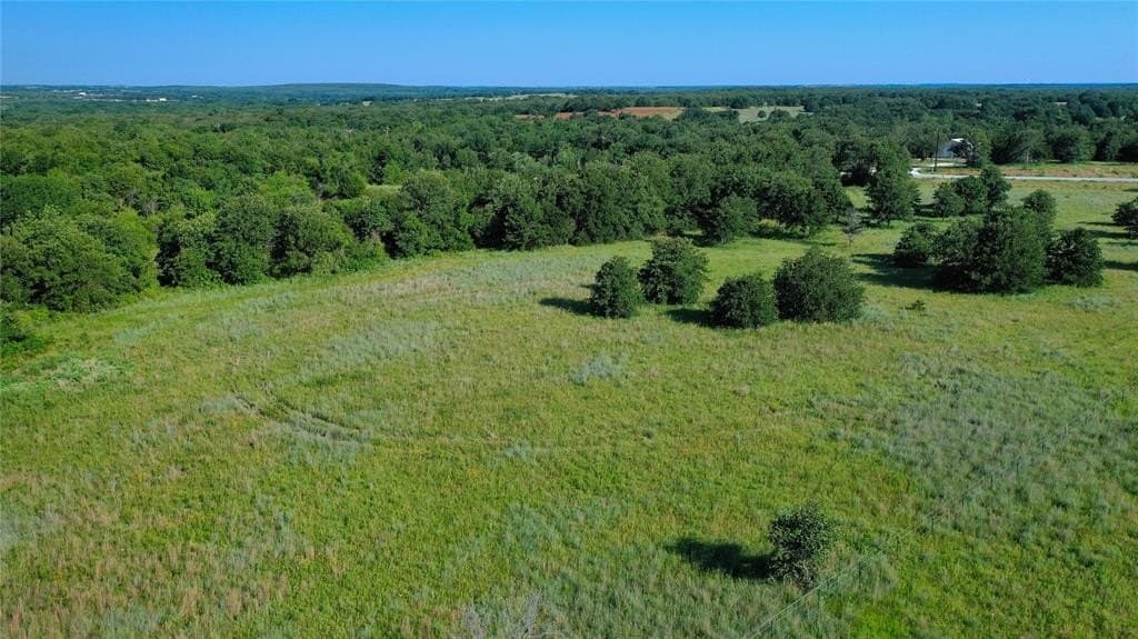 5 acres in Montague County - photo 14