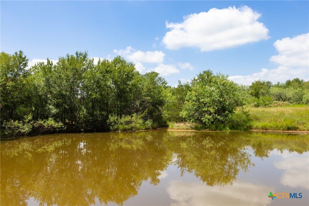 24 acres in Gonzales County - photo 3