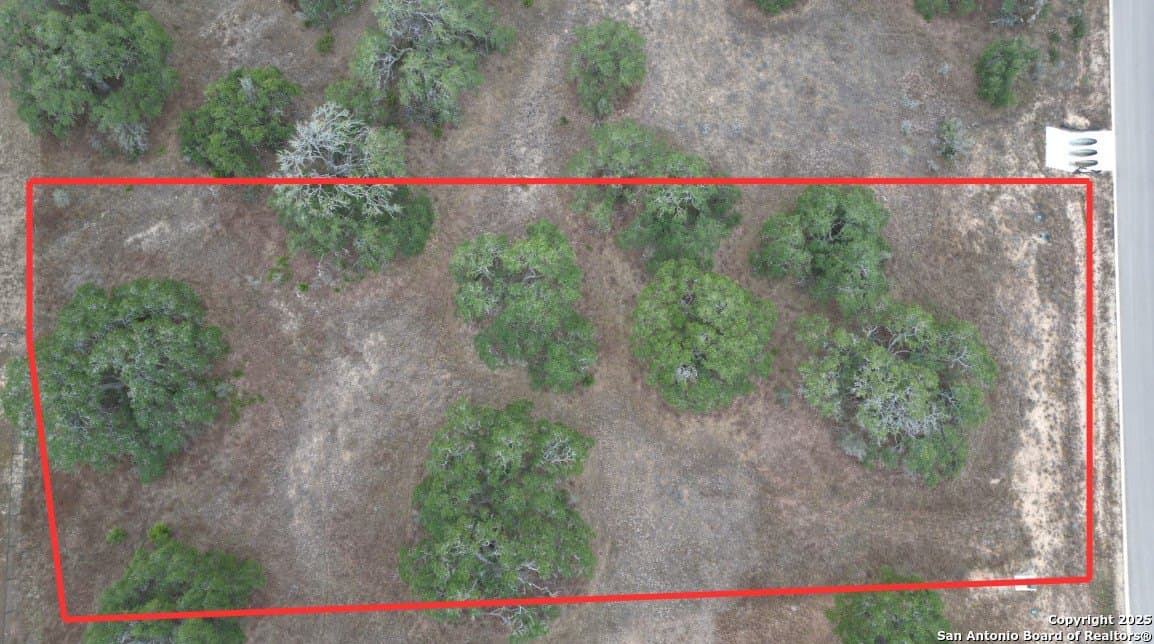 1.26 acres in Comal County - photo 5