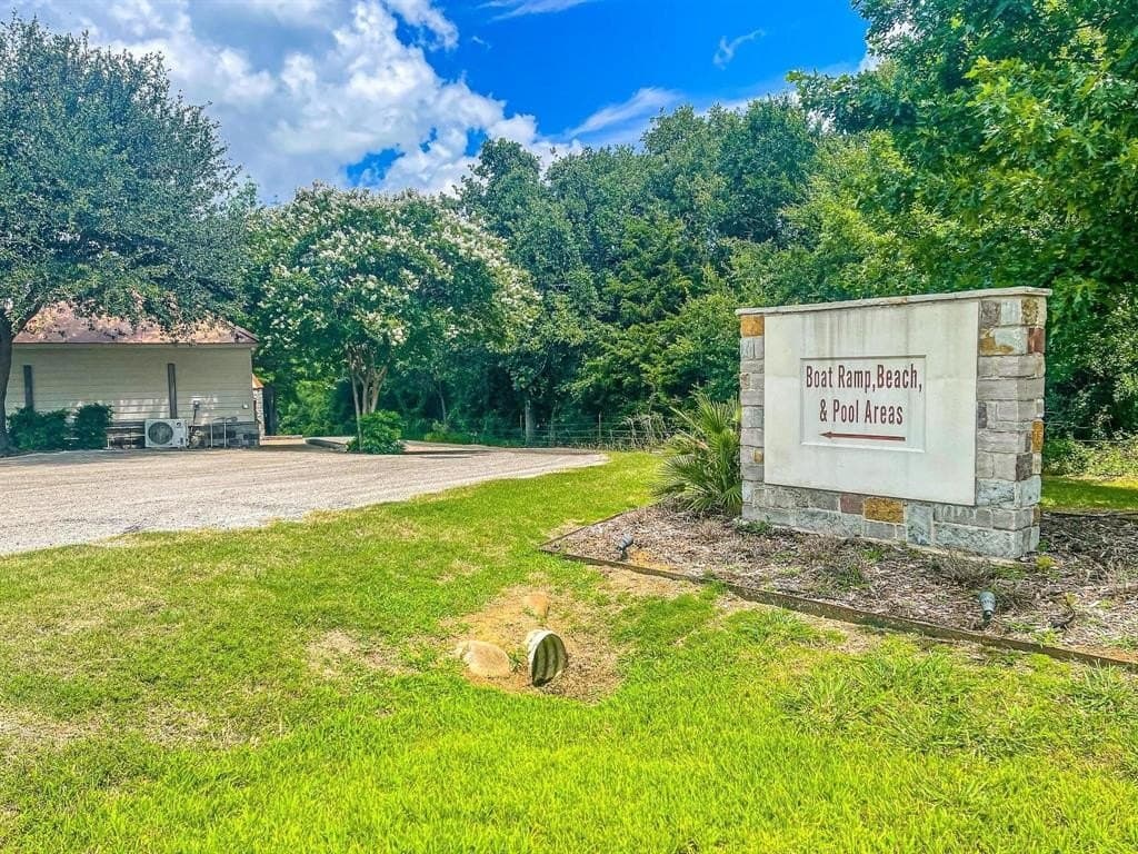 3.78 acres in Navarro County - photo 10