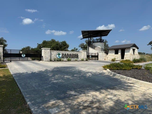 3.81 acres in Comal County - photo 3