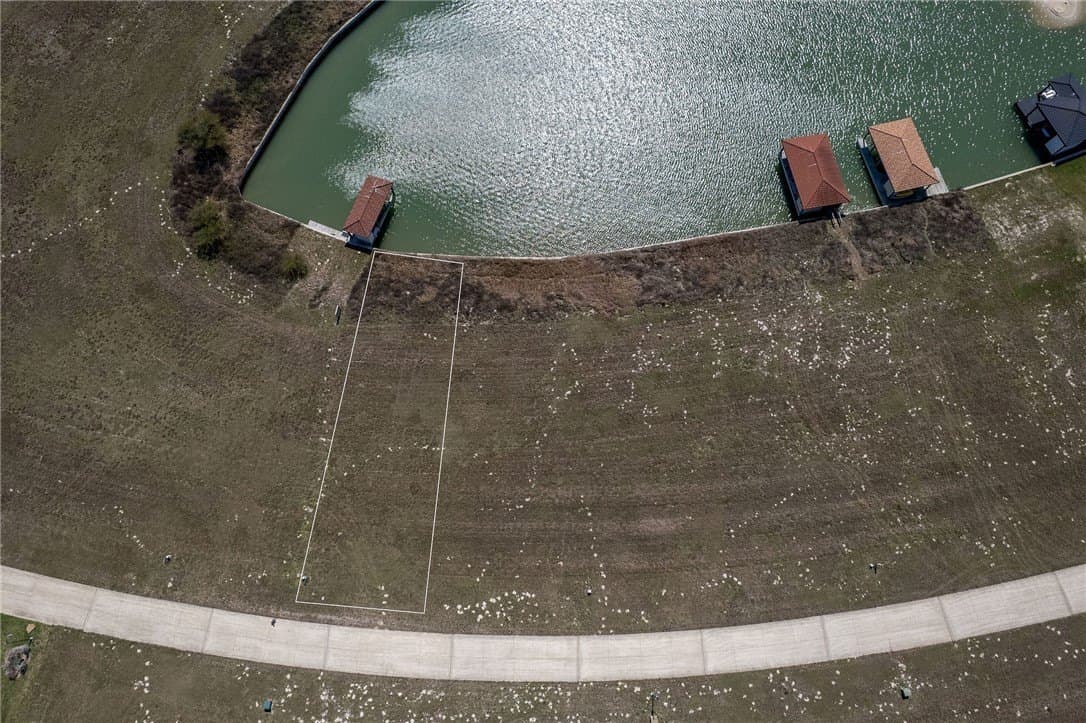 0.22 acres in Calhoun County - photo 5