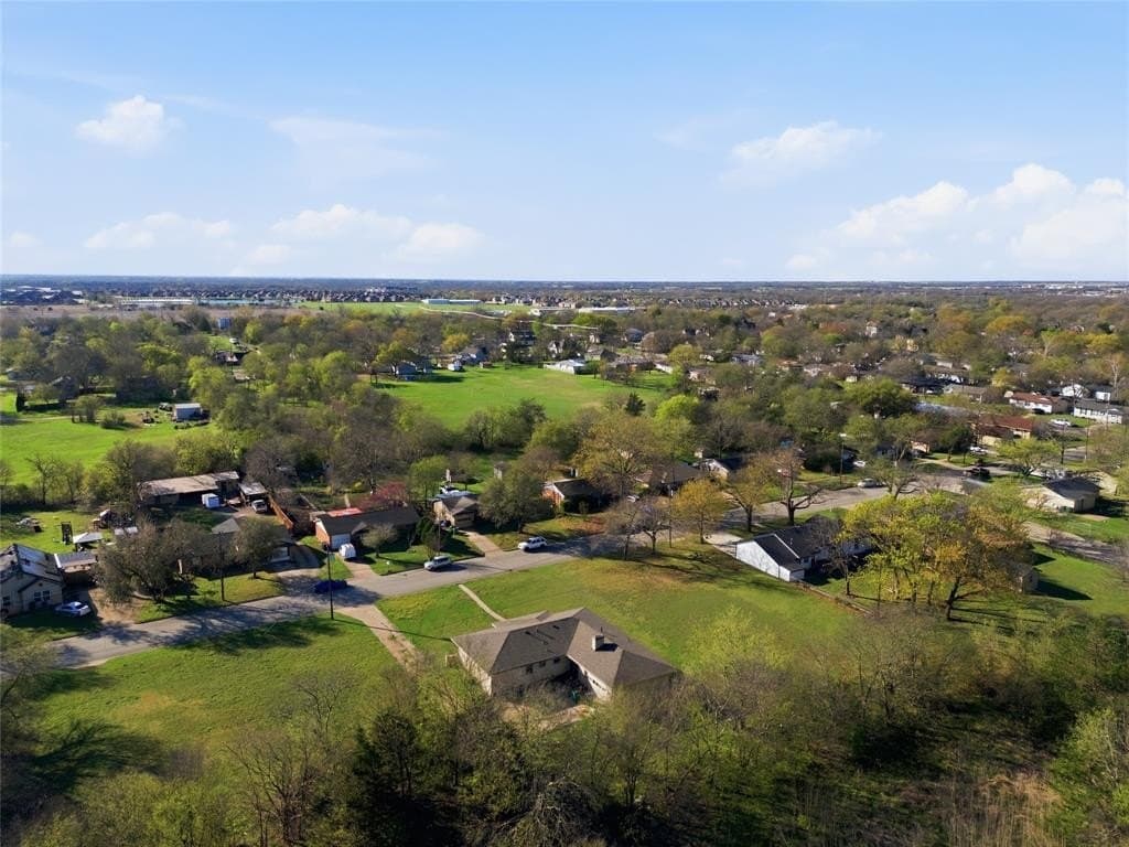 7.89 acres in Ellis County - photo 5