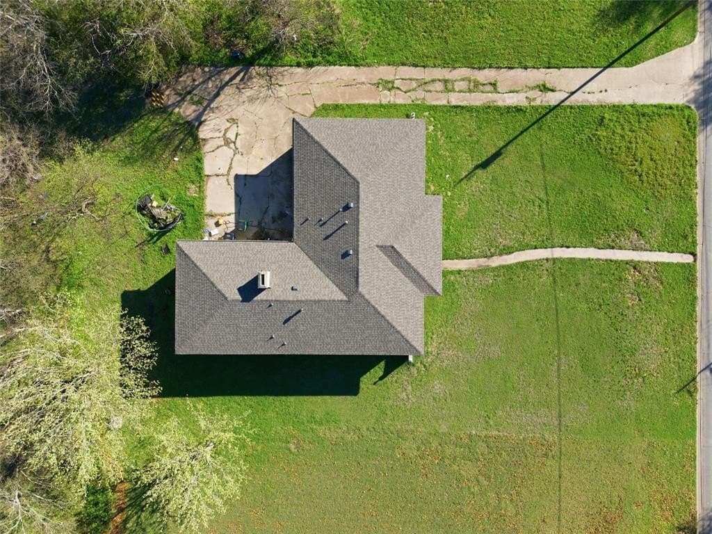 7.89 acres in Ellis County - photo 4