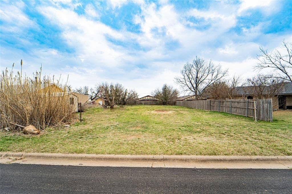 0.26 acres in Stephens County - photo 3