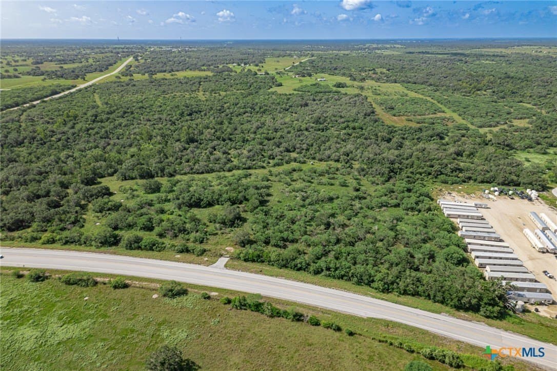 157.31 acres in DeWitt County - photo 5