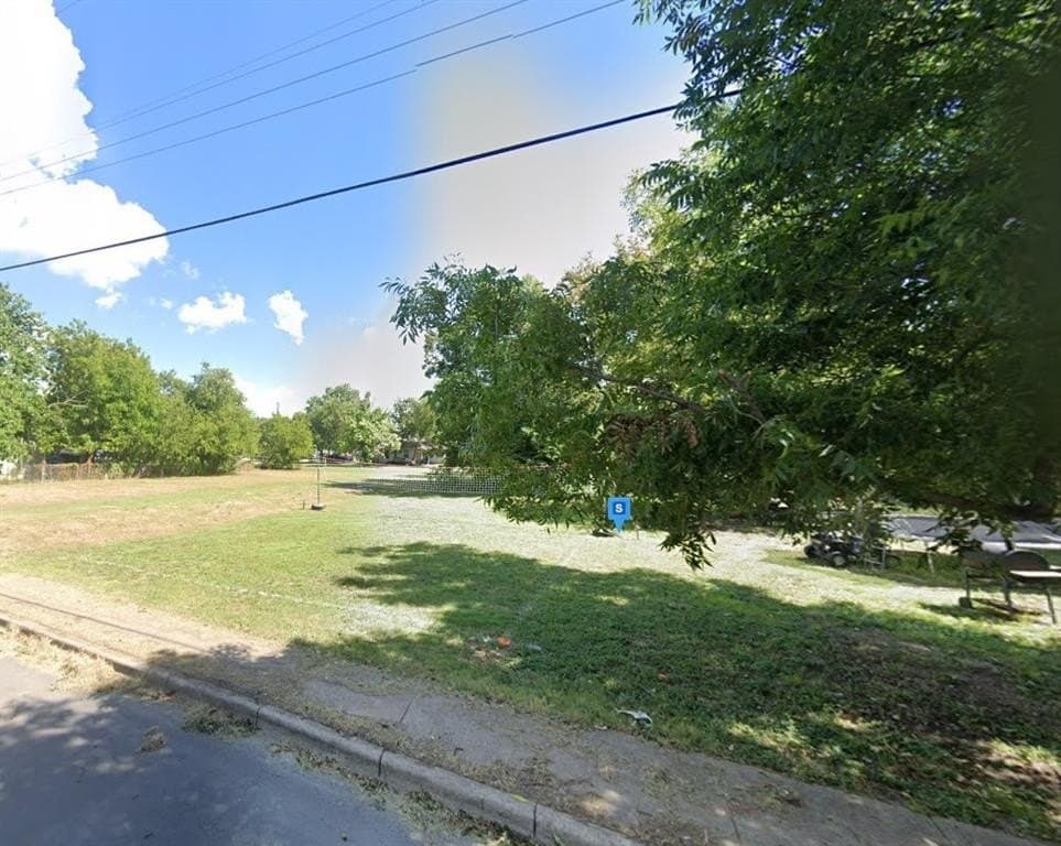 0.09 acres in Ellis County - photo 2