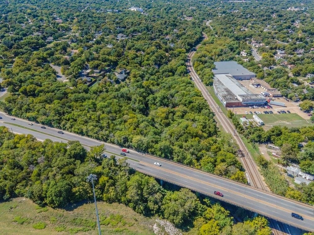 2.57 acres in Dallas County - photo 5