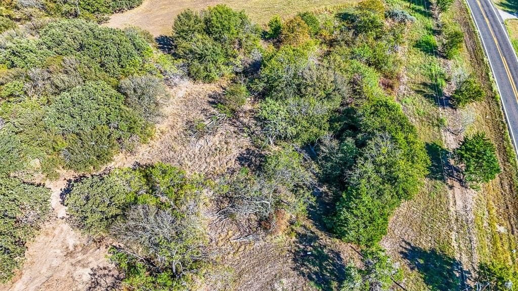 1.05 acres in Navarro County - photo 20