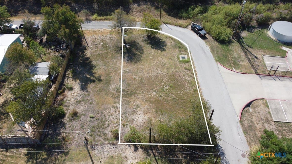 0.09 acres in Williamson County - photo 6