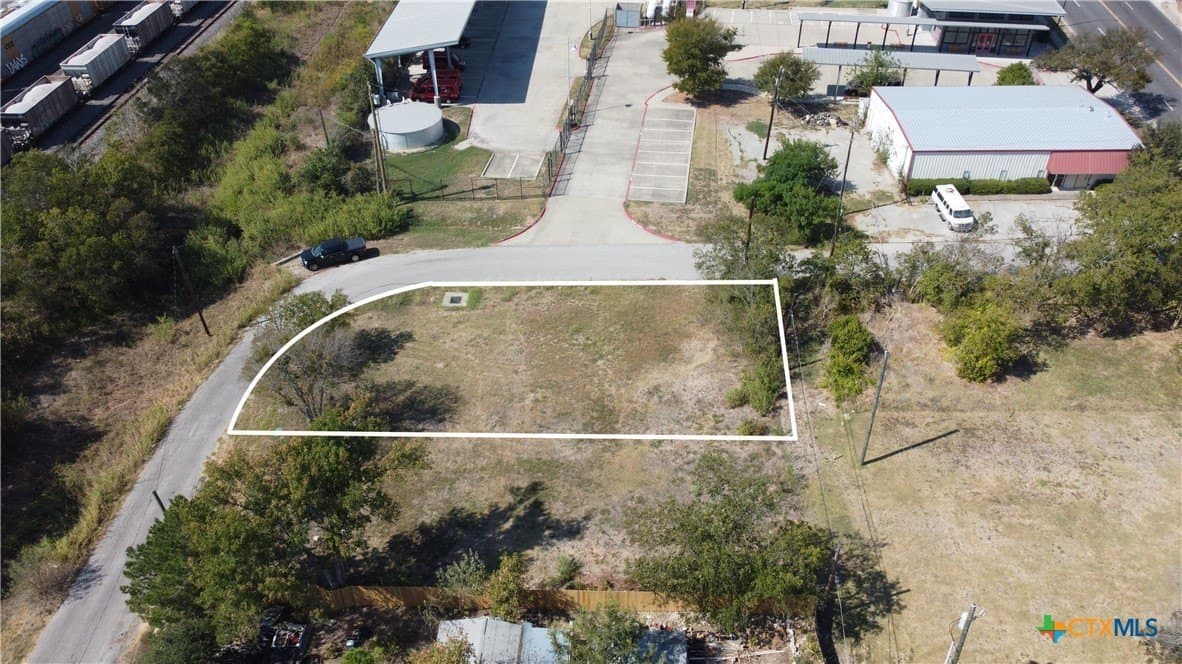 0.09 acres in Williamson County - photo 8
