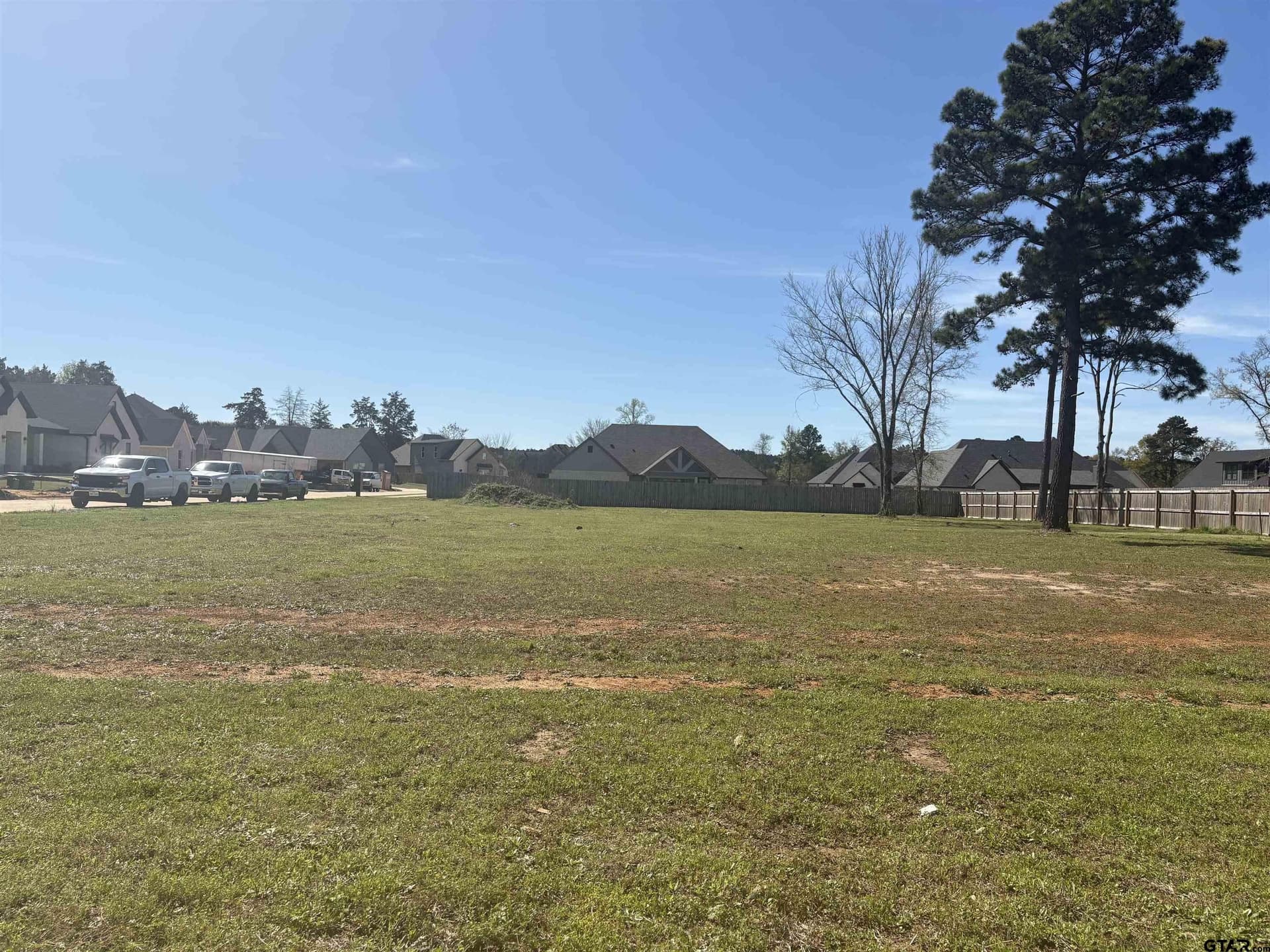 0.5 acres in Smith County - photo 3