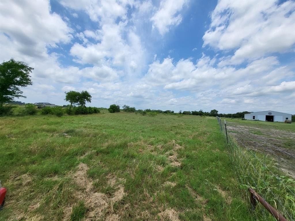 4.05 acres in Navarro County - photo 4