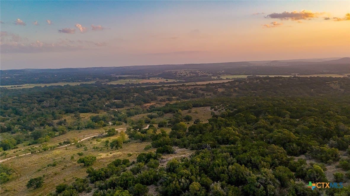 776 acres in Blanco County - photo 2