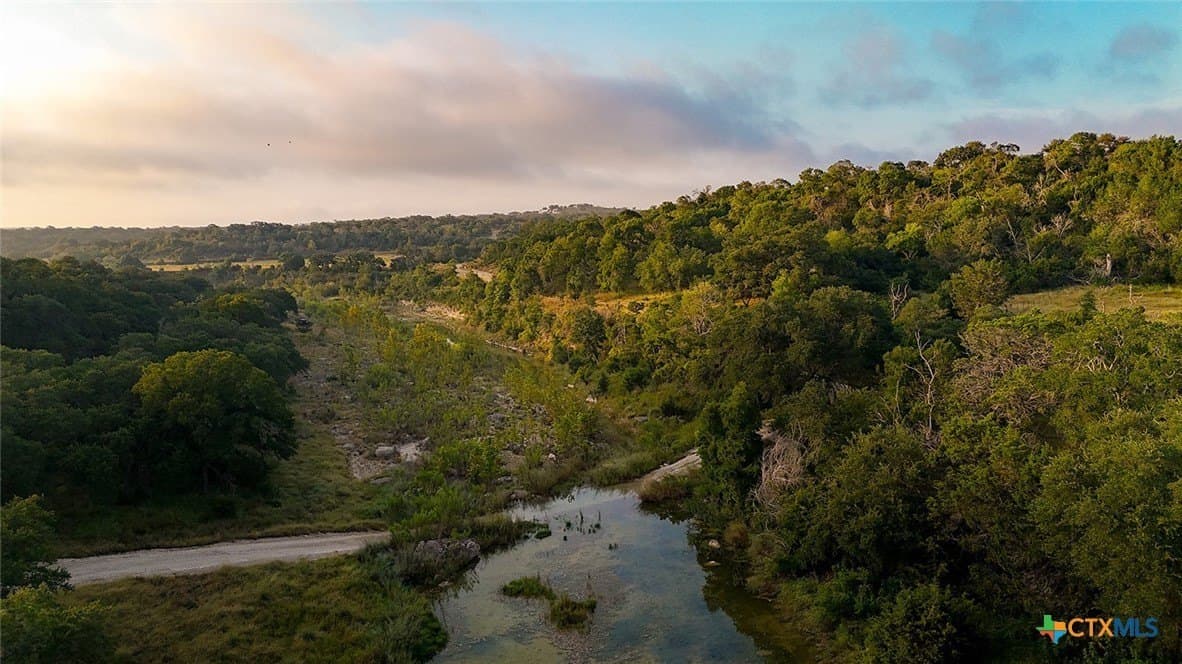 776 acres in Blanco County - photo 4