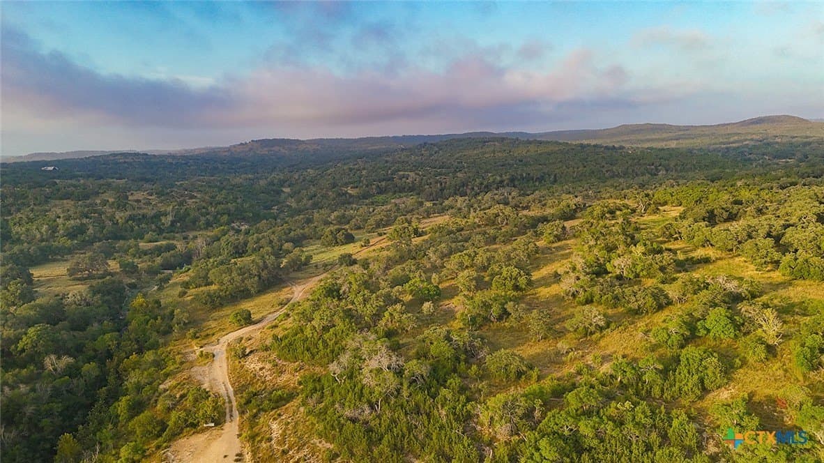 776 acres in Blanco County - photo 8