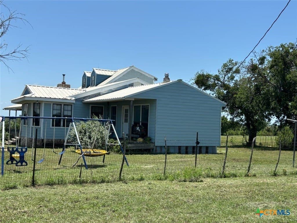 10.01 acres in Burnet County - photo 4
