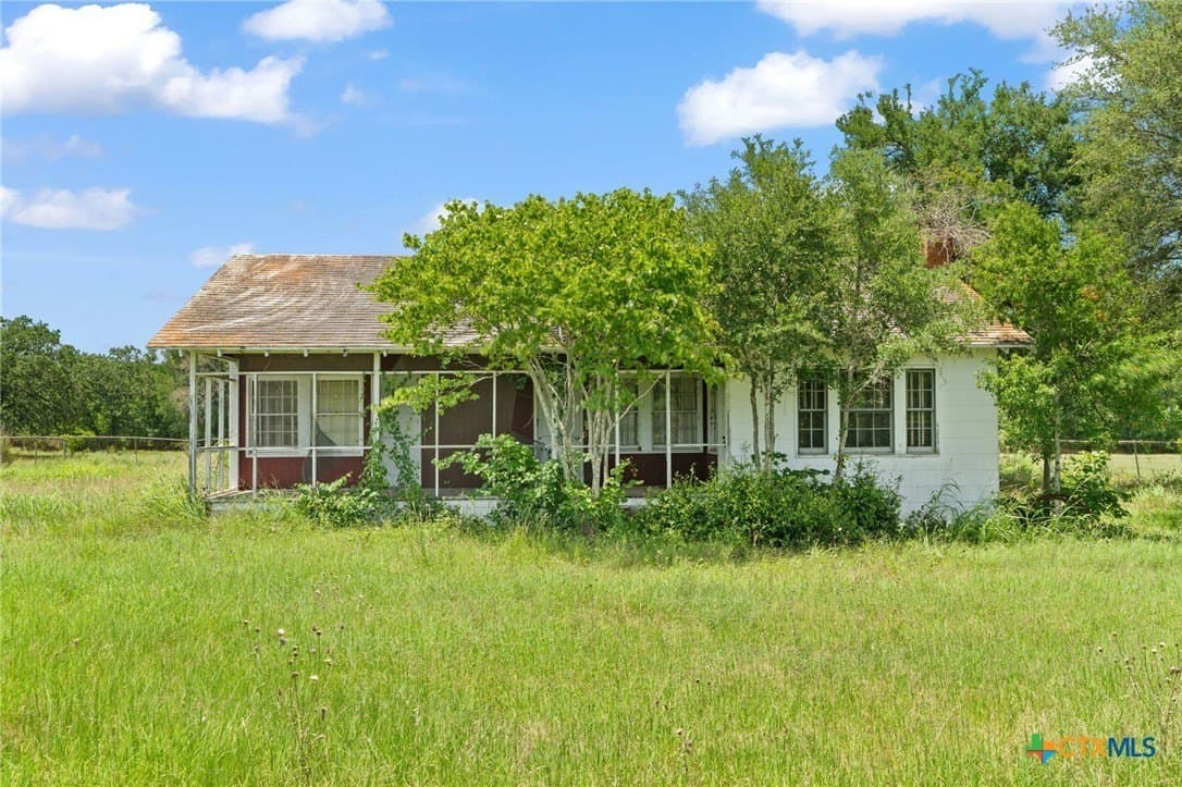 176.29 acres in Bastrop County - photo 29