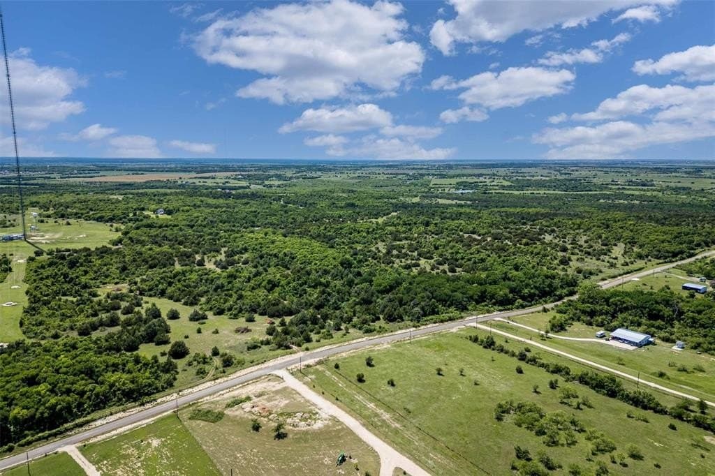 12.7 acres in McLennan County - photo 8