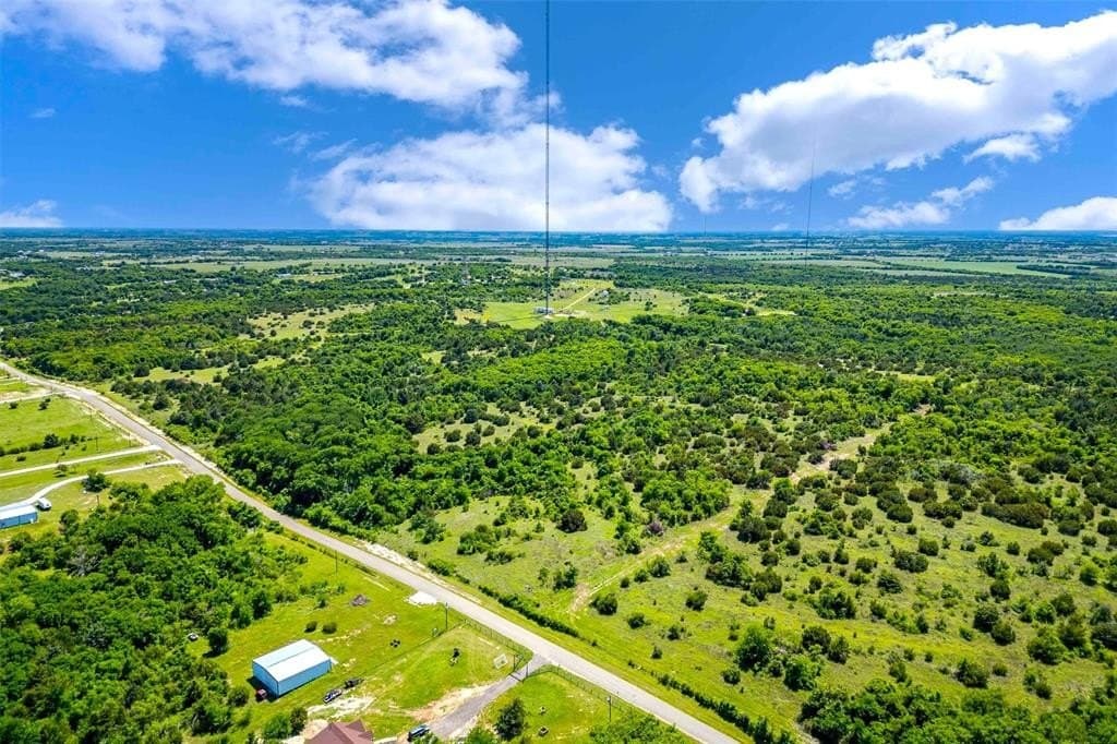 12.7 acres in McLennan County - photo 4