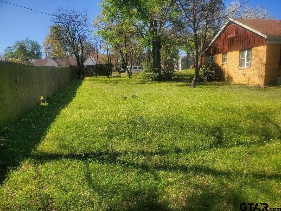 0.14 acres in Smith County - photo 8