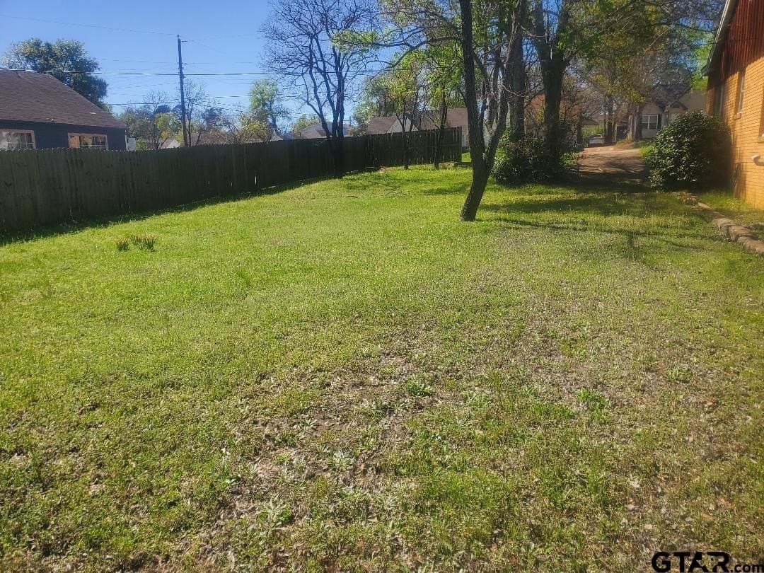 0.14 acres in Smith County - photo 11