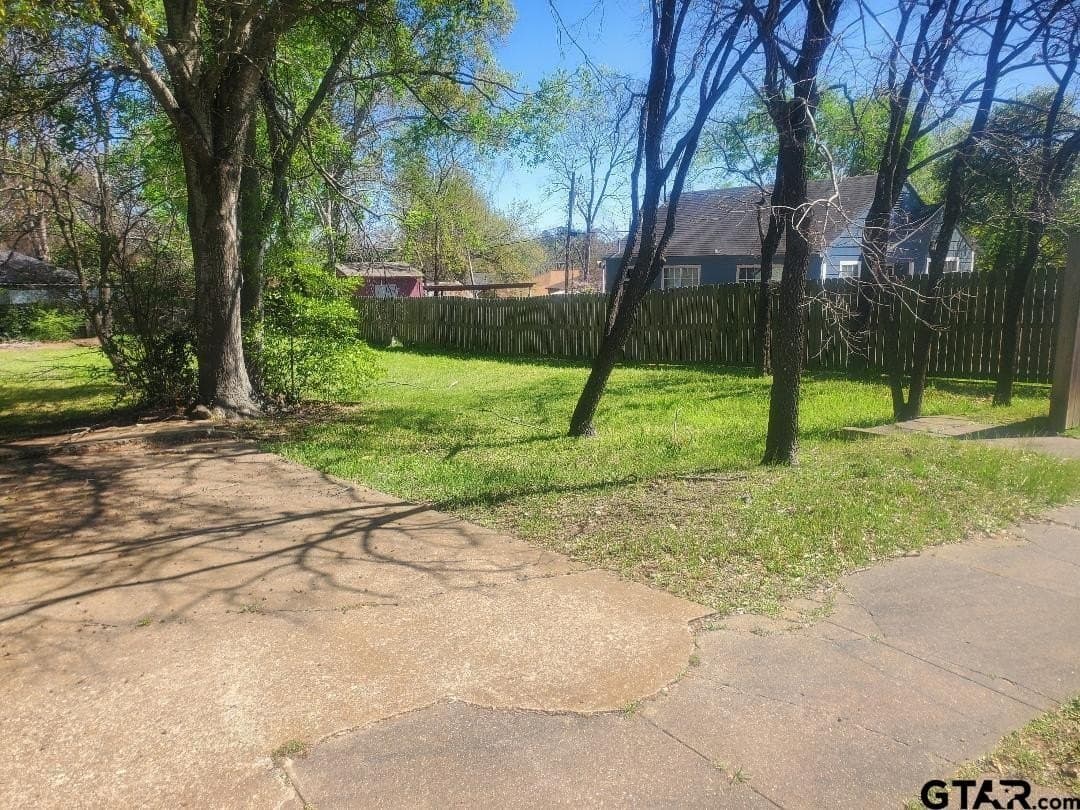 0.14 acres in Smith County - photo 2