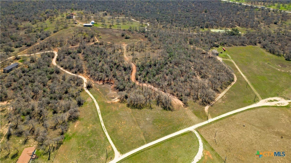 10.4 acres in Wilson County - photo 4