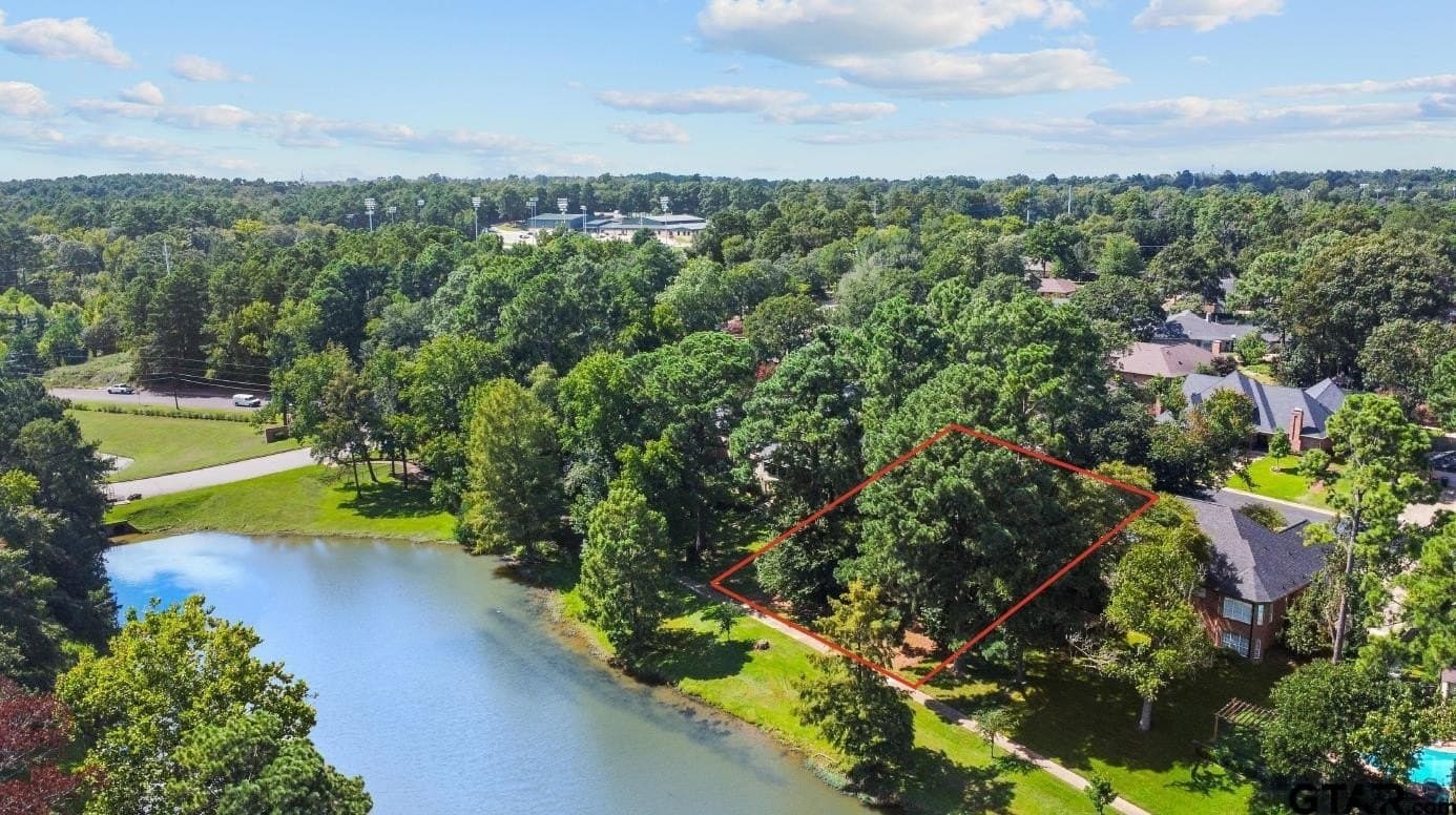 0.27 acres in Smith County - photo 3
