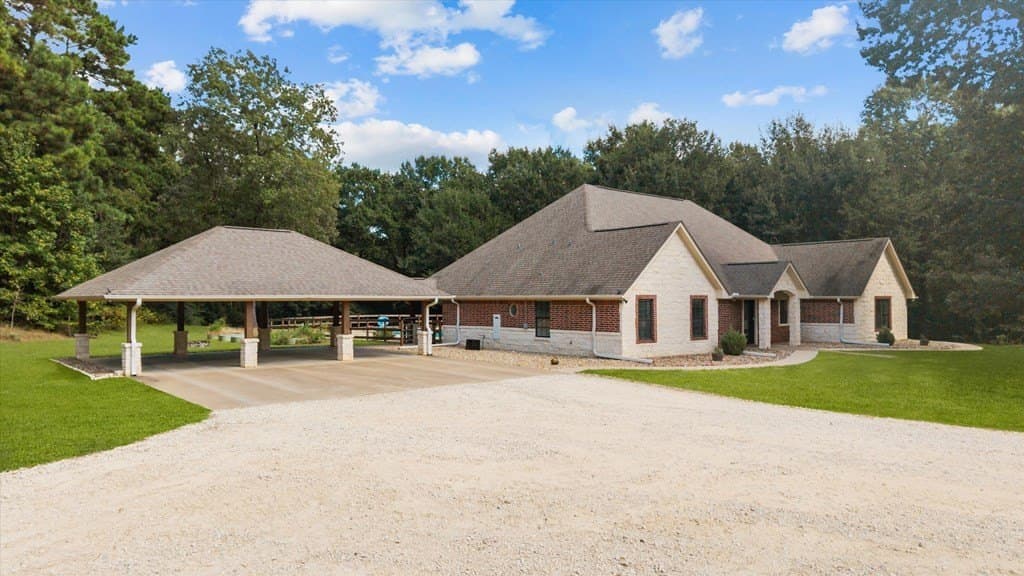 17.12 acres in ANDERSON County - photo 4