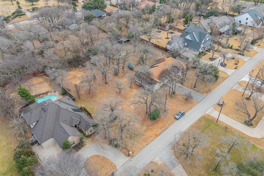 0.37 acres in Tarrant County - photo 2